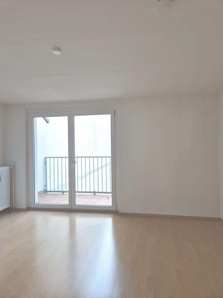 Modernisierte 2-Zi-WE mit Balkon nahe Savignyplatz! 3 Jahre Mindestmietzeit! — photo 1